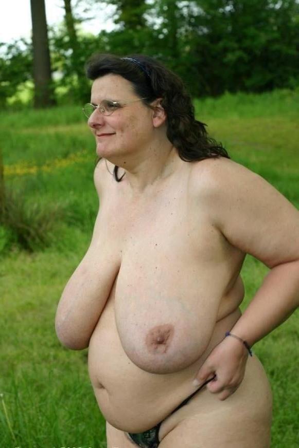 25P Stretched &amp; Saggy - Mature Boobs Special - 14