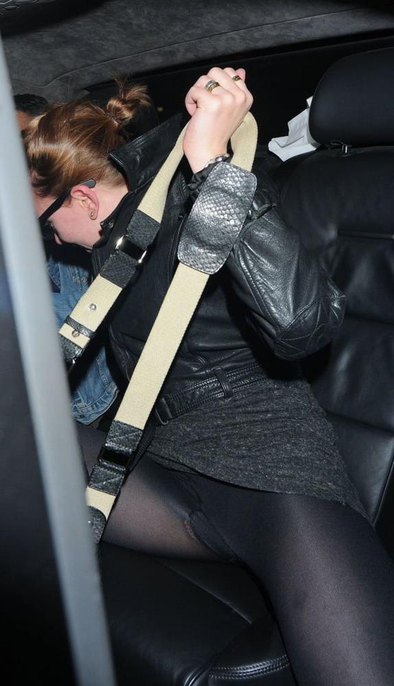 23P nylon upskirt
