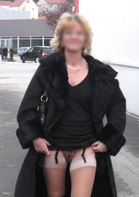 20P exhibition outdoor nudist 92