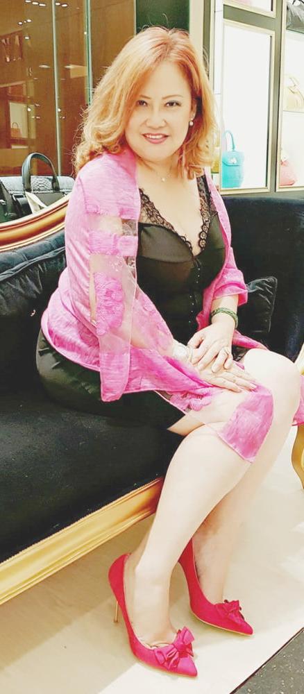 25P Bib boobs mature asian milf slut
