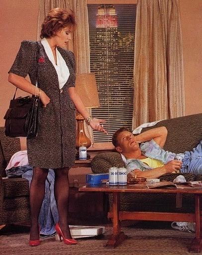 10P Leg Show Magazine - Gal in Nylon Fucks