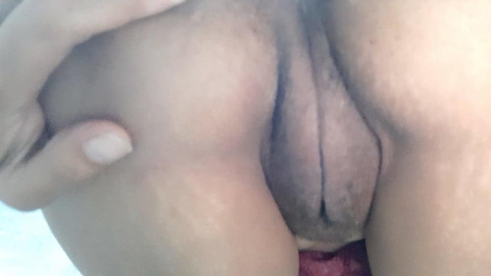16P Asian milf spreads ass