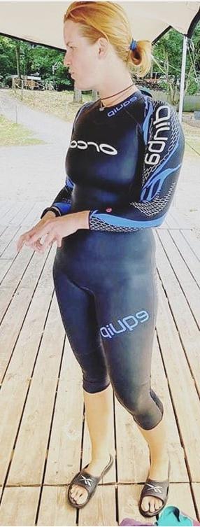 25P Wetsuit Wet Pussies 23