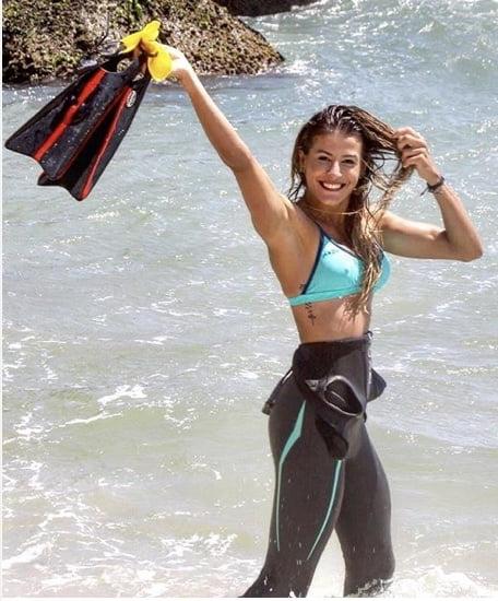 25P Wetsuit wet Pussies 22