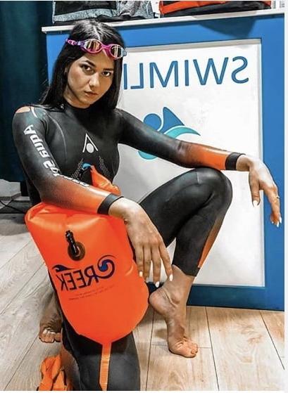 25P Wetsuit wet Pussies 22