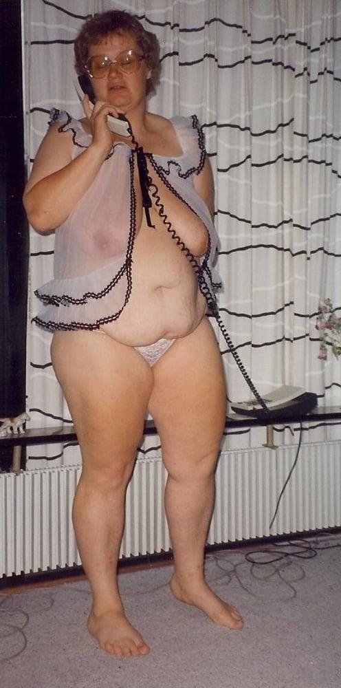 25P Older and hot 213 (Saggy tits)