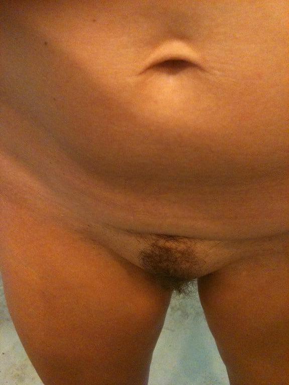 25P Milf nude