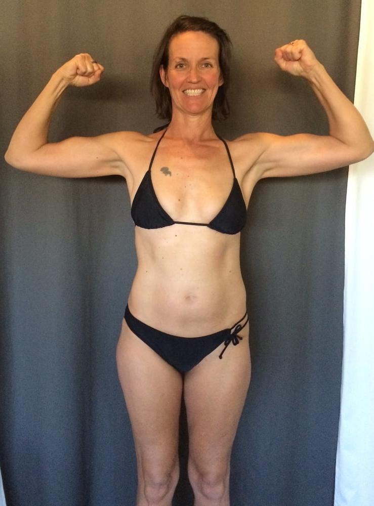 25P Milf nude