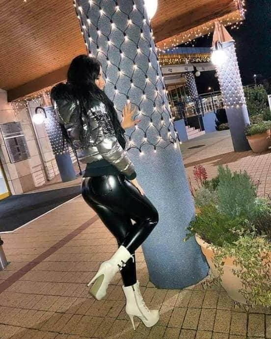 25P Latex babes