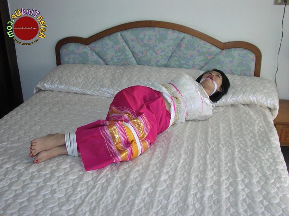 25P asian milf hogtied and gagged