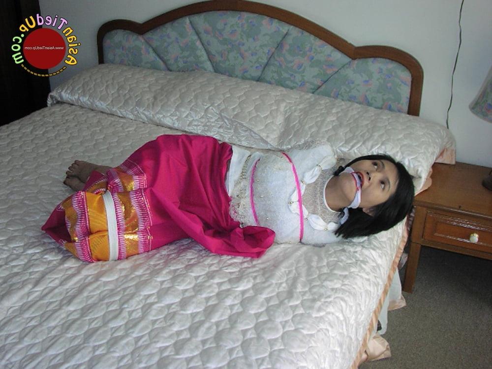 25P asian milf hogtied and gagged