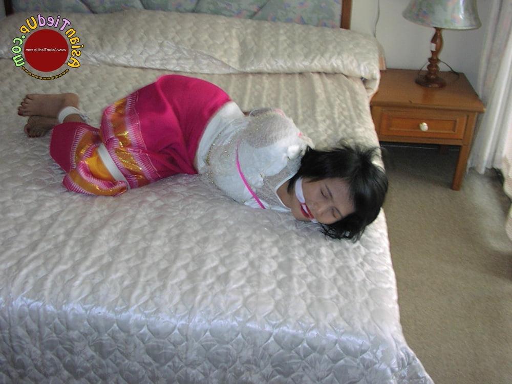 25P asian milf hogtied and gagged