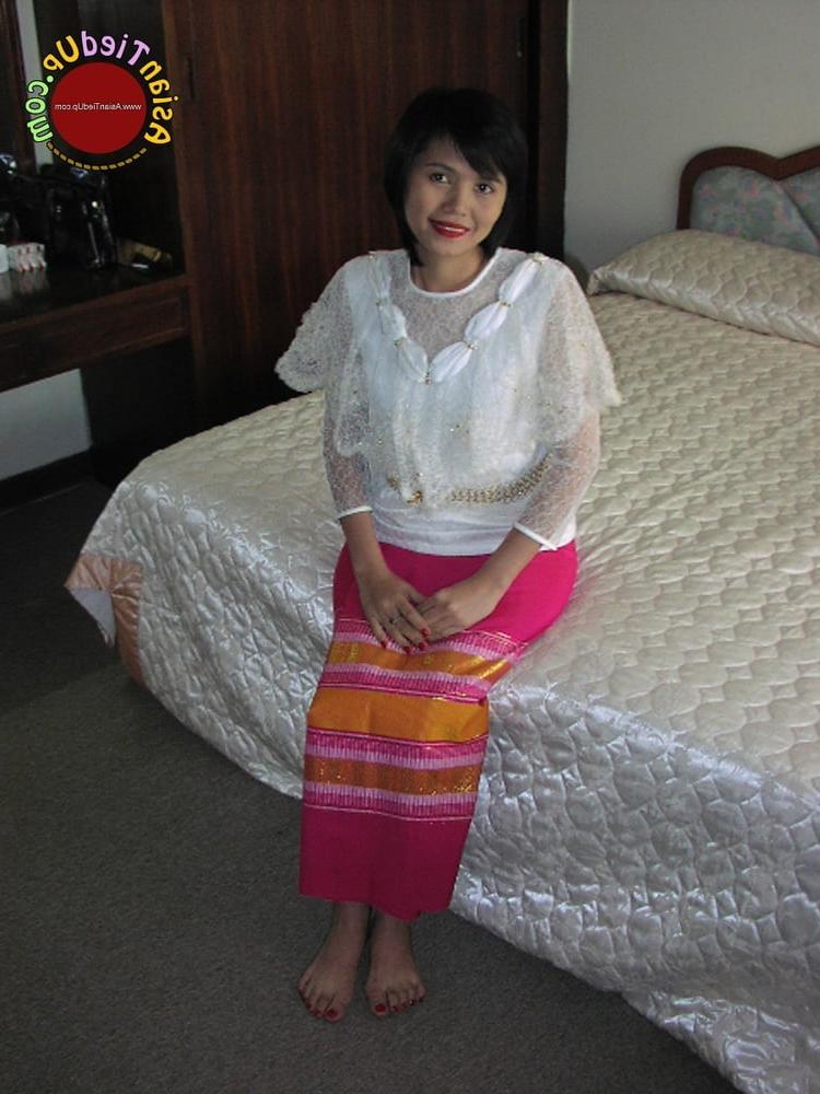 25P asian milf hogtied and gagged