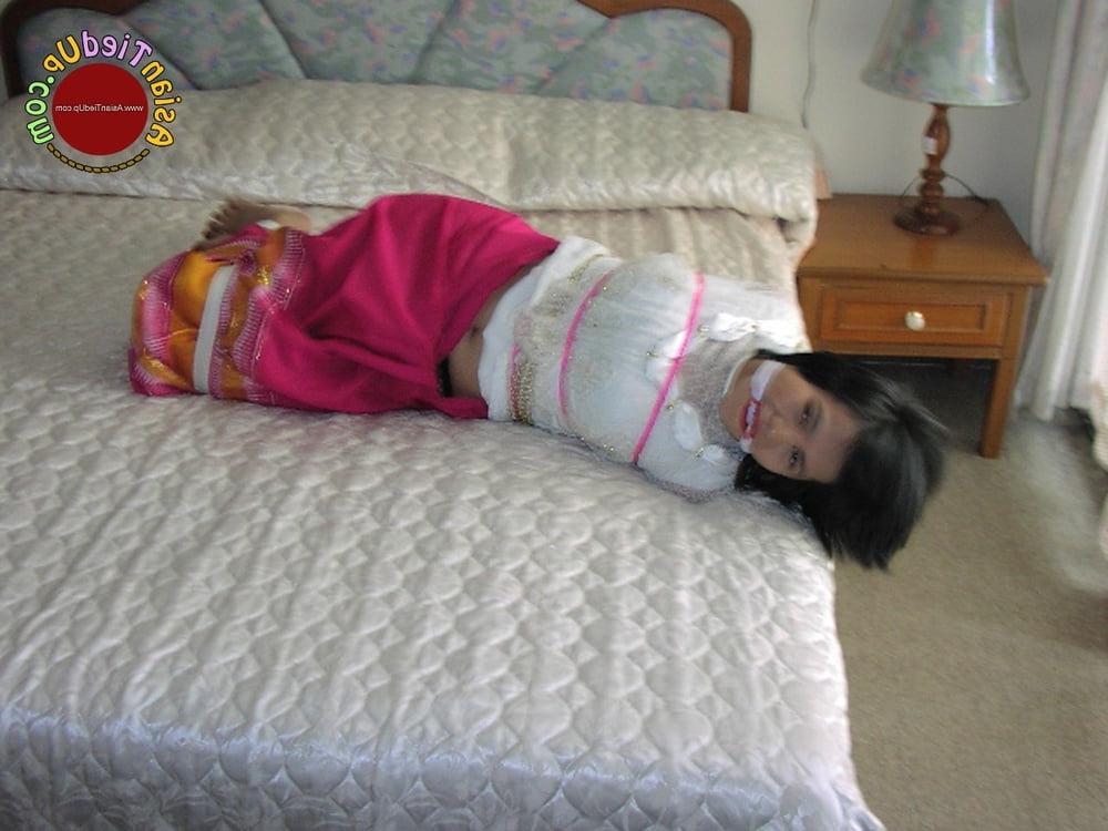 25P asian milf hogtied and gagged