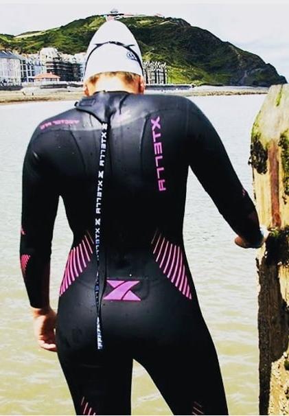 25P Wetsuit Wet Pussies 21