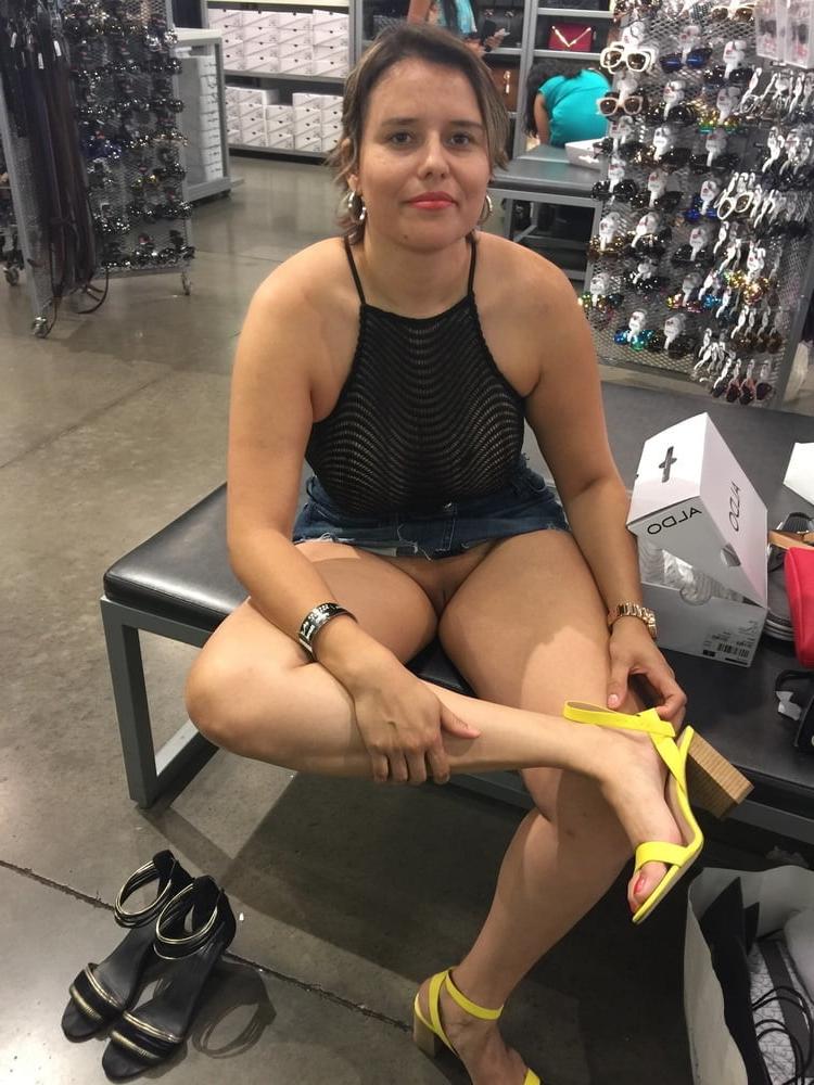 25P Sexy hot wives flashing in stores, clubs, private places 4