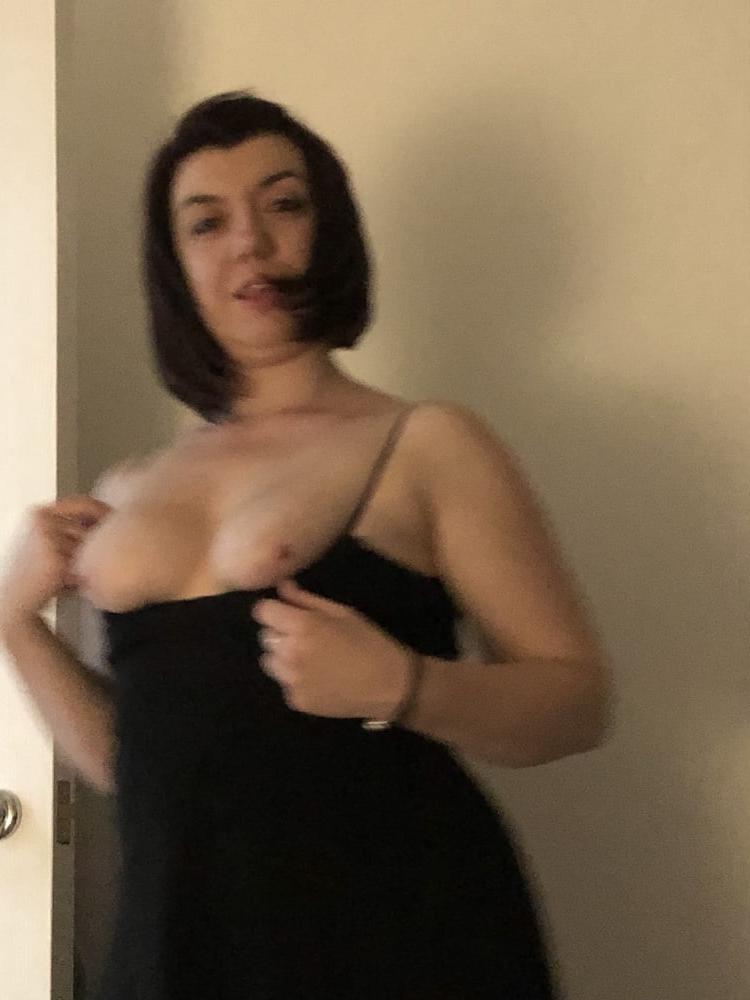 25P BRIT NURSE