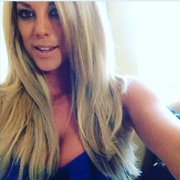 25P Sexy blonde wanking off slutwife exposed