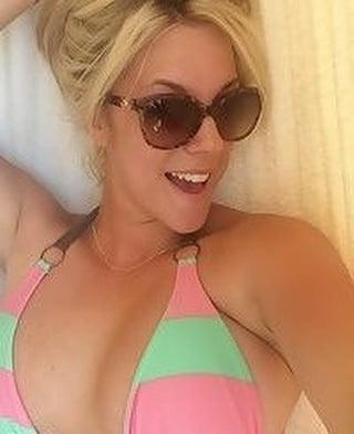 25P Sexy blonde wanking off slutwife exposed