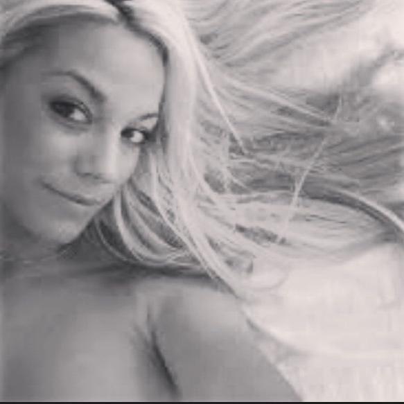 25P Sexy blonde wanking off slutwife exposed
