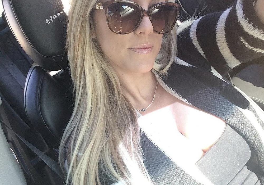 25P Sexy blonde wanking off slutwife exposed