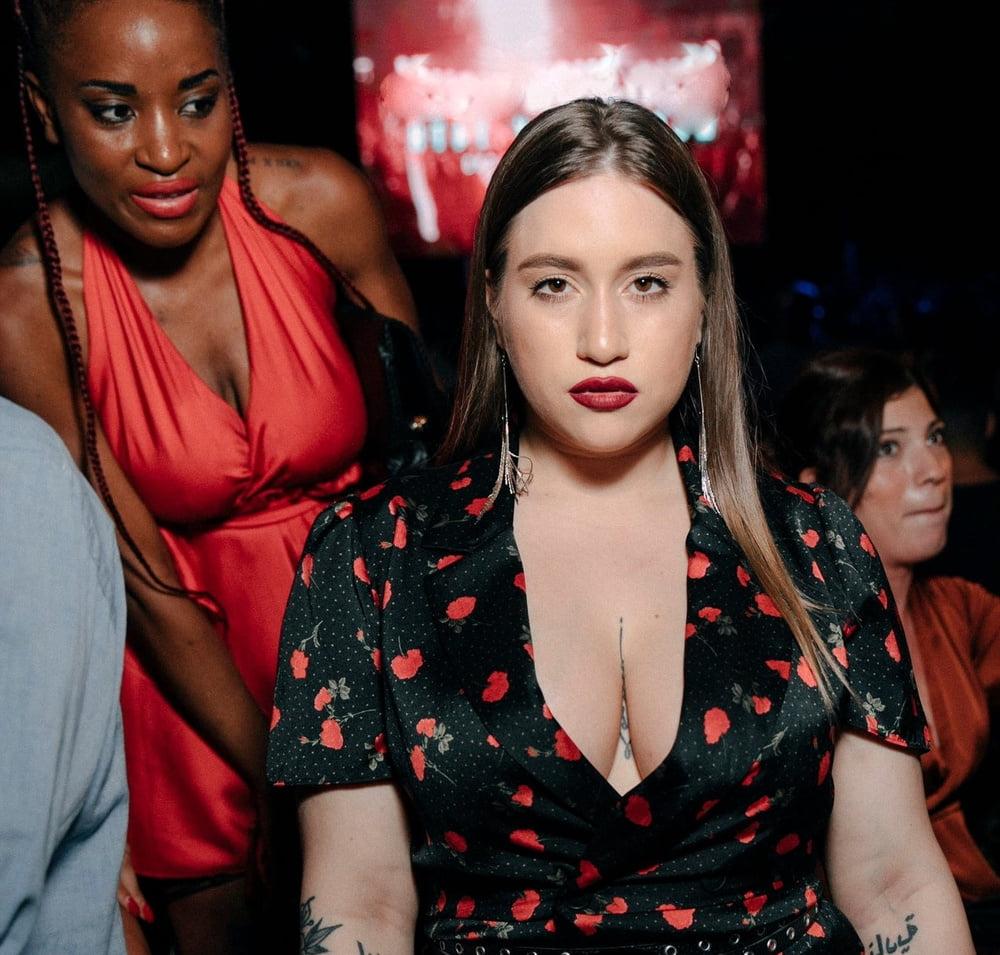 20P Girls partying in club - Paris #98