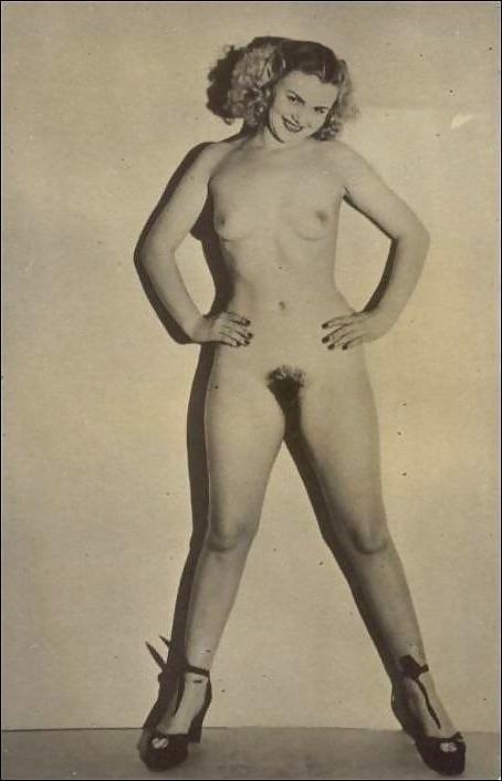 25P Black and White 43