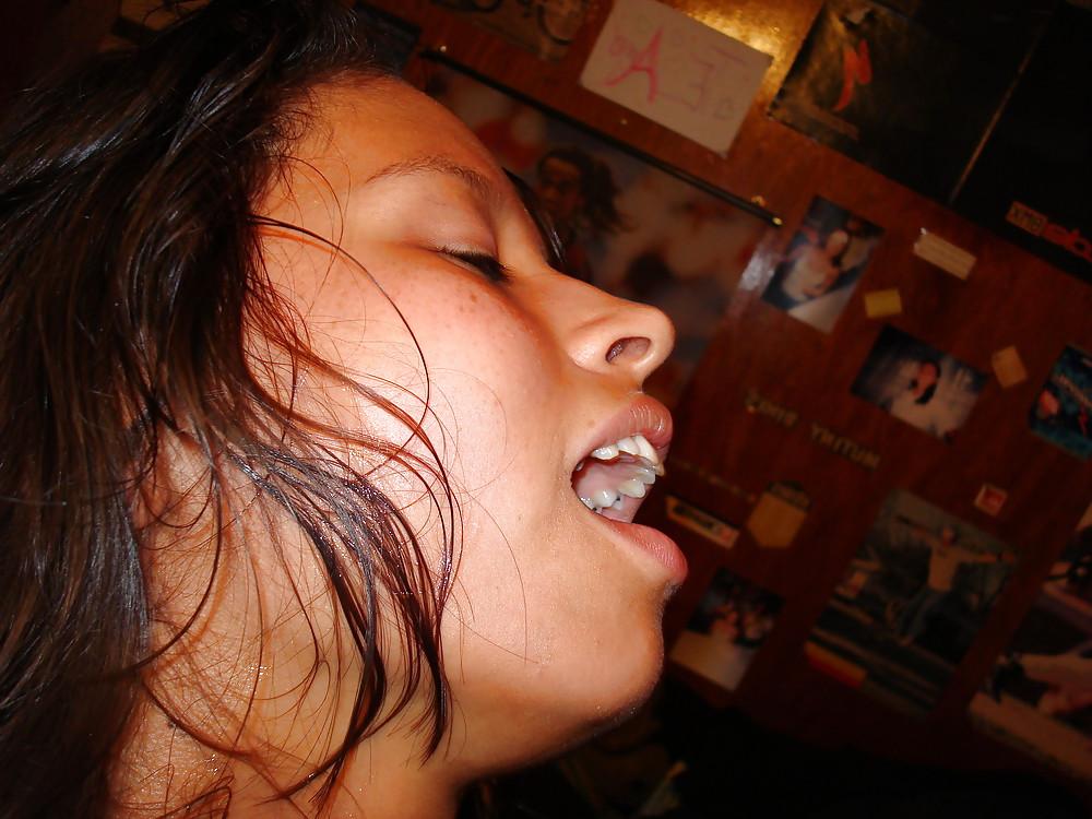 18P LATINA SLUT