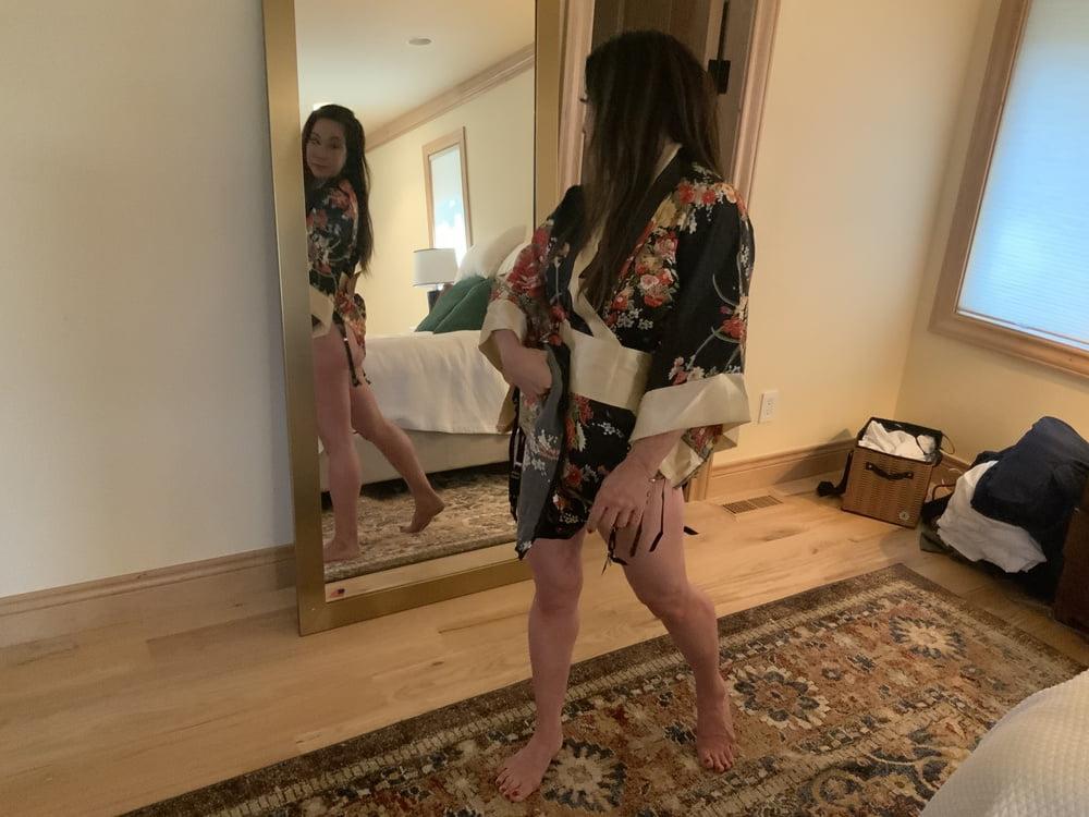 12P Asian MILF Shows Love for Garters and Stockings