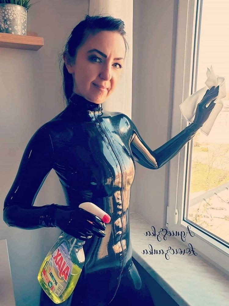 25P Latex amateur and selfie 111