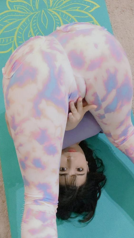 9P Bunny Ayumi Yoga