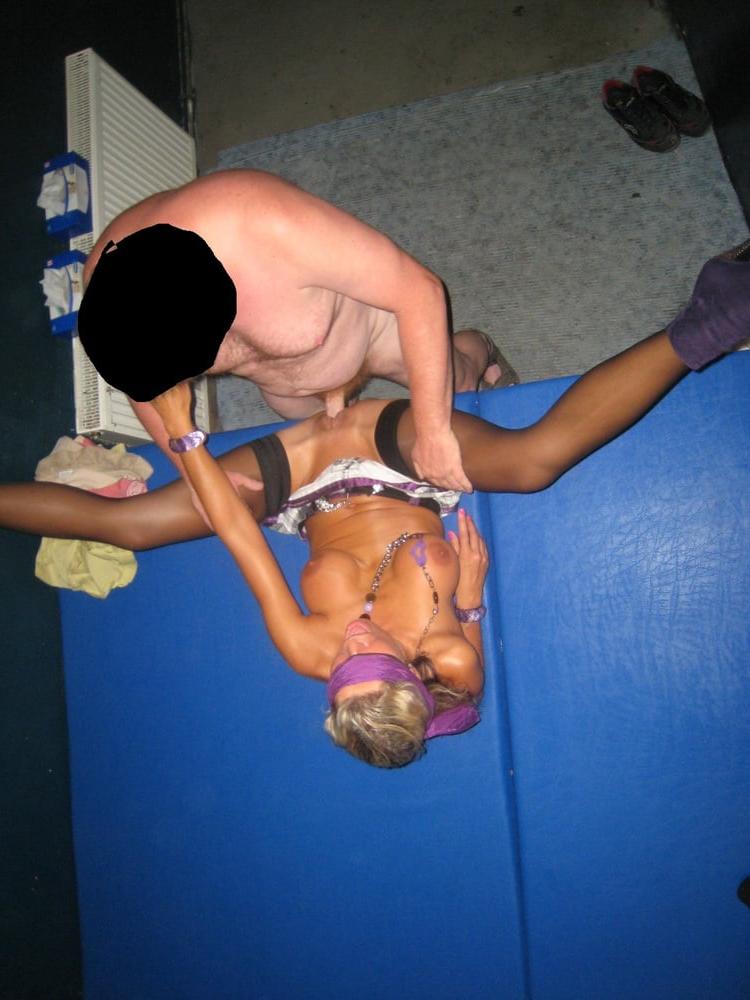 25P Julia younger years - Blindfolded- Adult cinema