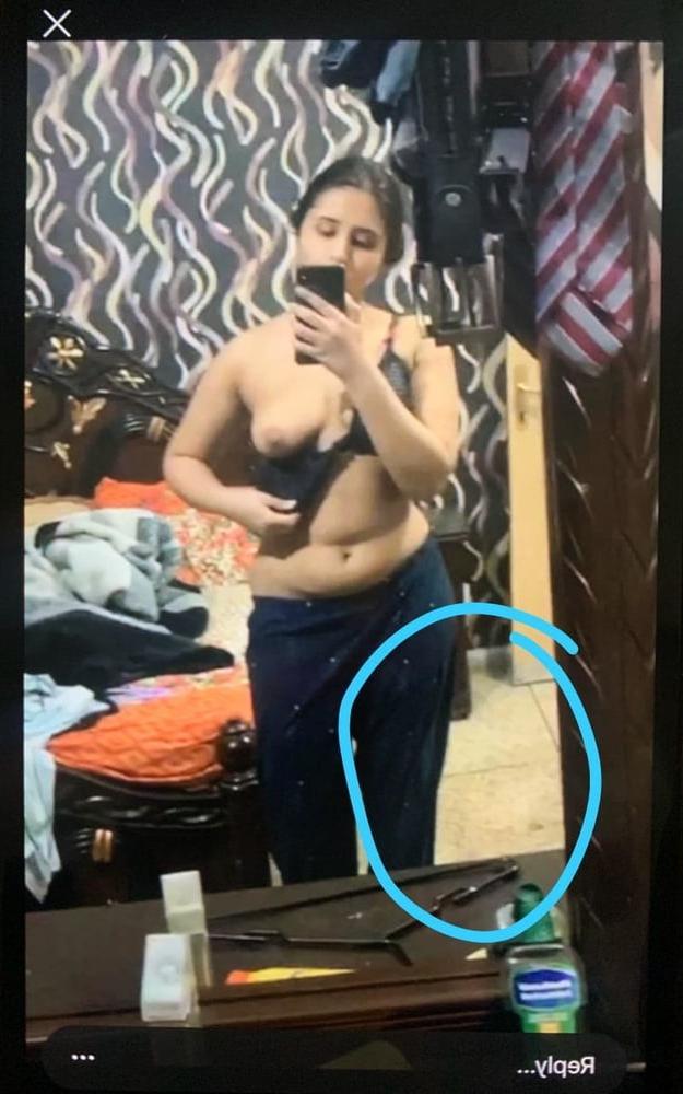9P Famous paki tiktoker Minahil Malik leaked nude pics