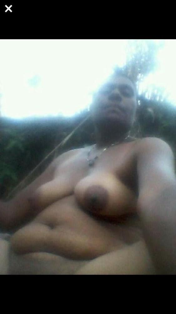 17P Mama naked play lo bush