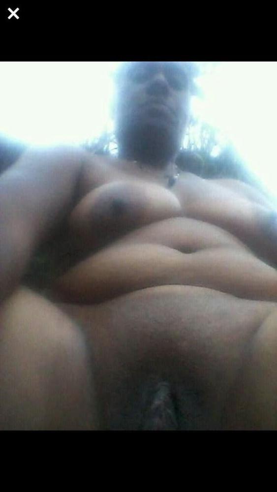 17P Mama naked play lo bush