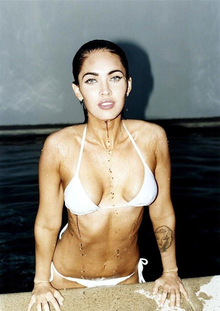25P Megan Fox Nude