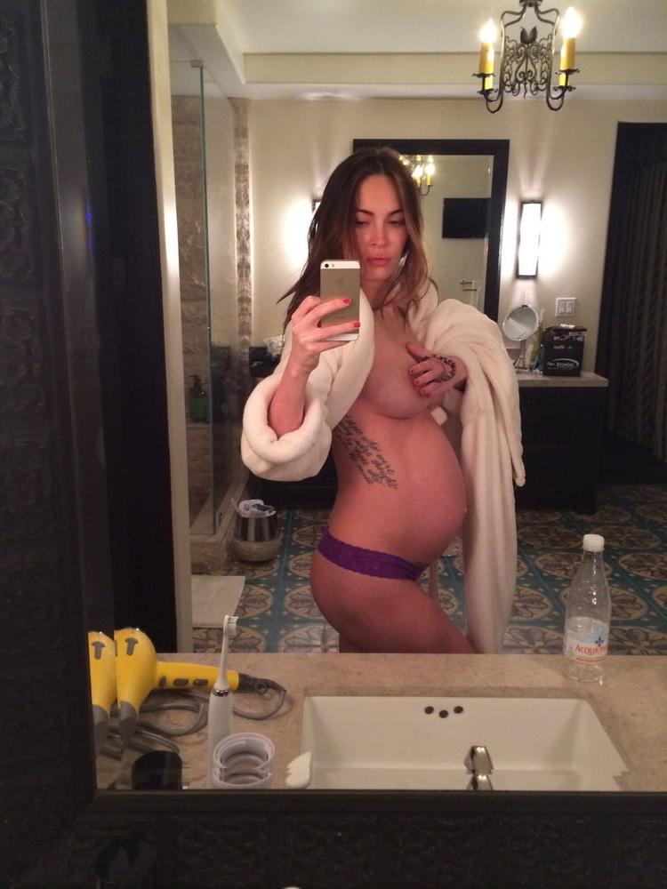 25P Megan Fox Nude