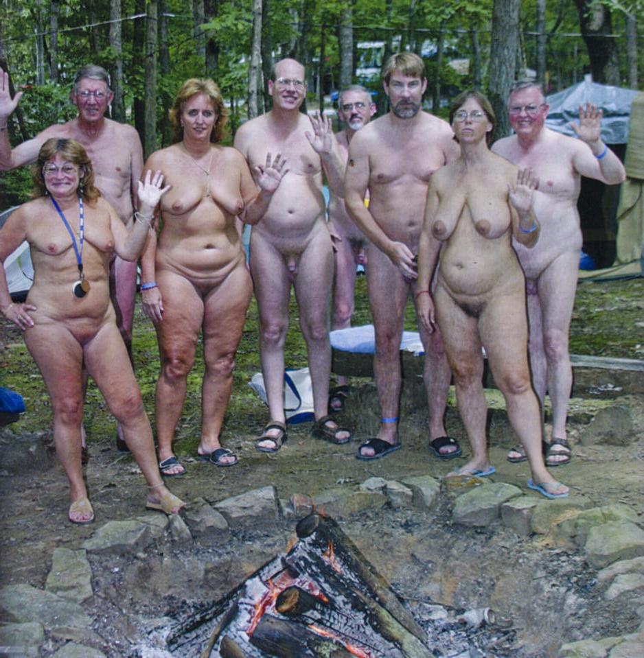 24P NUDE OUTDOORS