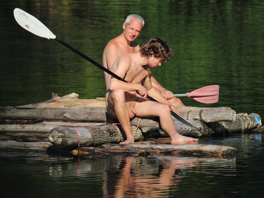 24P NUDE OUTDOORS