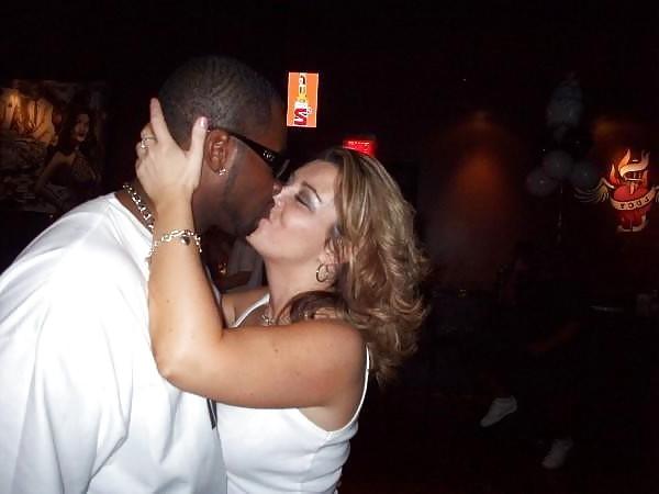 16P Interracial Kissing