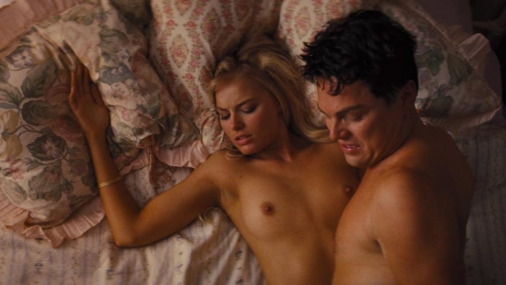 25P Margot Robbie Nude