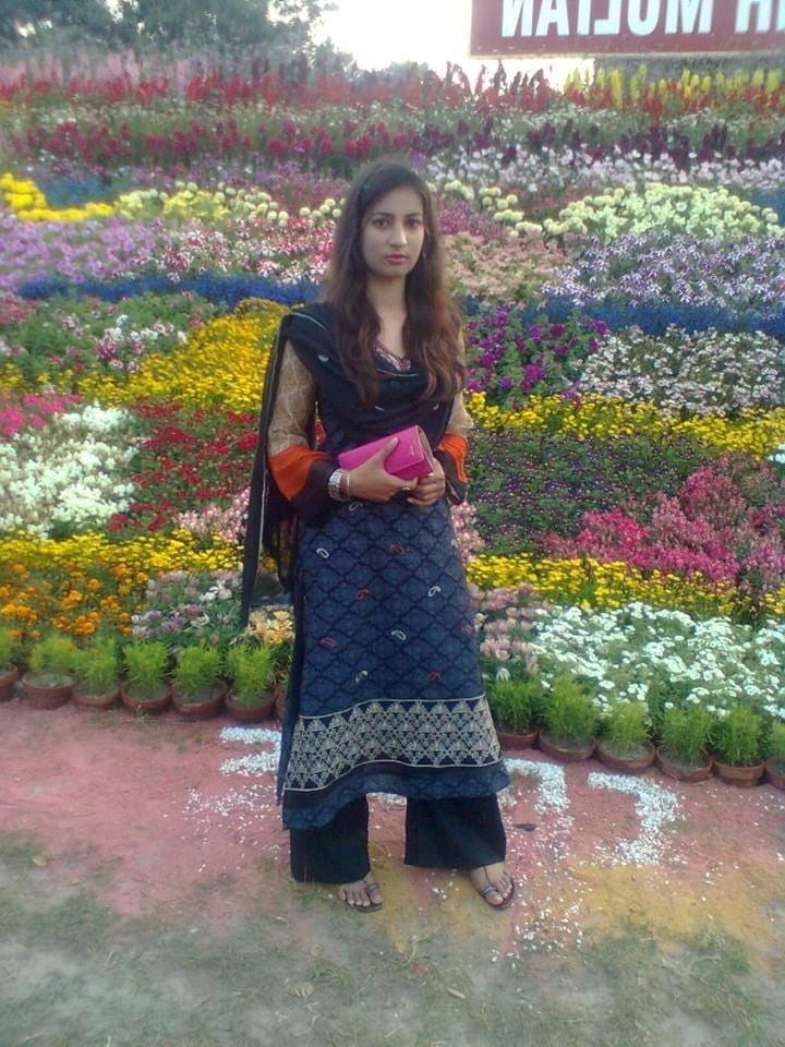 23P safa BEAUTIFUL PAKI BABE NUDE SELFIE PICS LEAKED