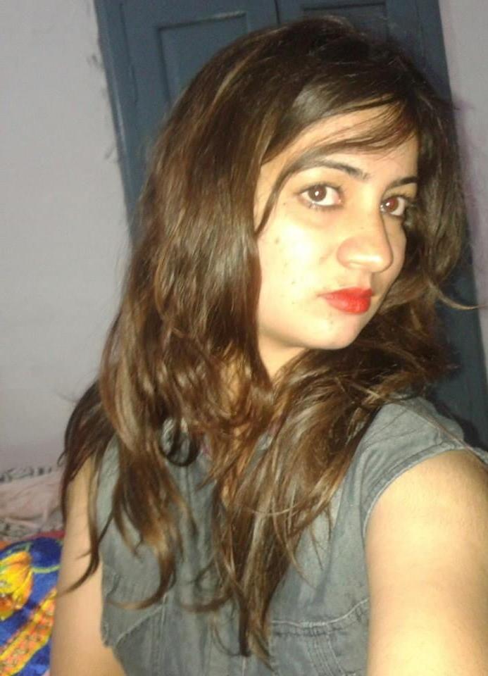 23P safa BEAUTIFUL PAKI BABE NUDE SELFIE PICS LEAKED