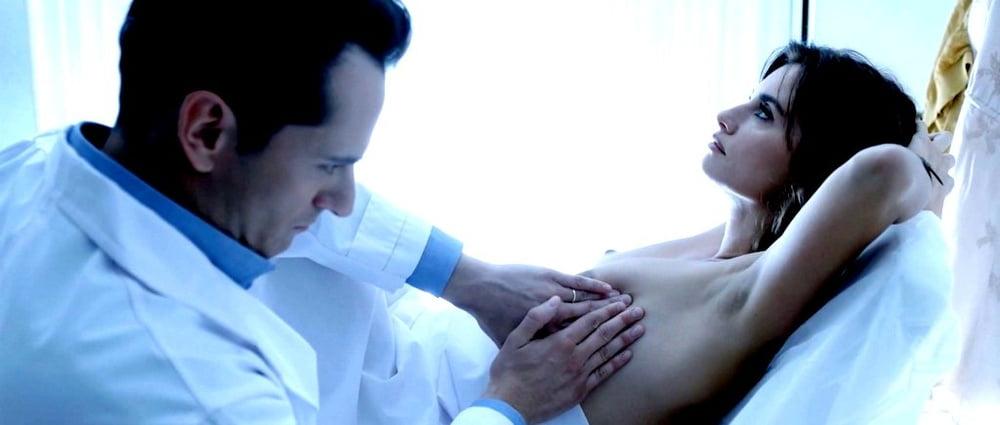 25P Penelope Cruz Nude