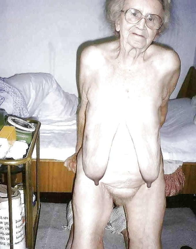 25P Grannies mostly nude 2