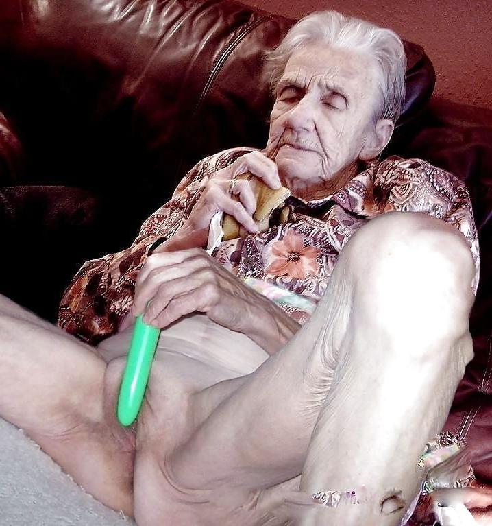 25P Grannies mostly nude 2