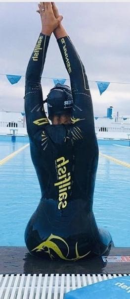 25P Wetsuit Wet Pussies 19