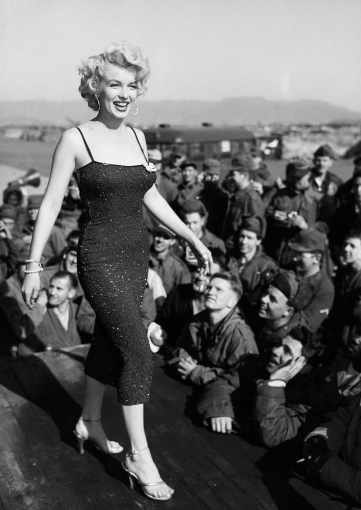 25P Marilyn Monroe Nude