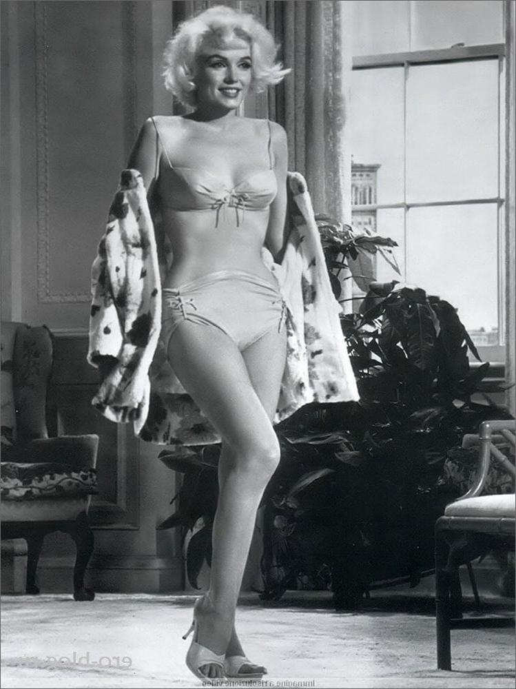 25P Marilyn Monroe Nude