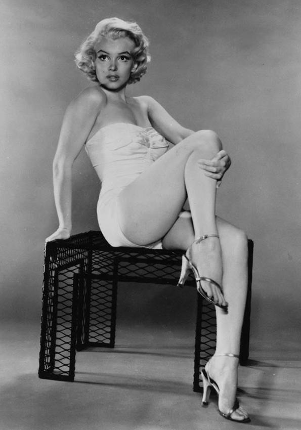25P Marilyn Monroe Nude